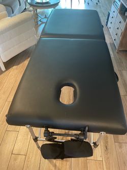 BRAND NEW PORTABLE MASSAGE TABLE