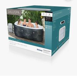 Outdoor Inflatable Hot Tub / Jacuzzi 