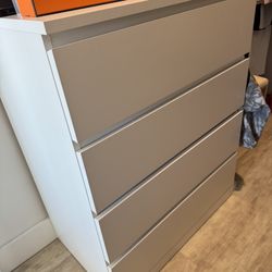 IKEA MALM 4-drawer chest (White) 
