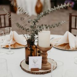 Rustic Wooden Candle Holders: Table decor 
