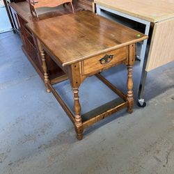 Ethan Allen End Table Side Table (in Store)