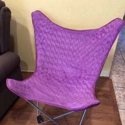 Folding Chair In Great Condition .$38 Or Best Reasonable Offer 