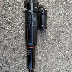 RockShox Deluxe 