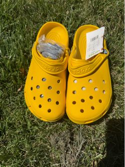 Brand New Yellow Crocs Men’s 6 Women’s 8