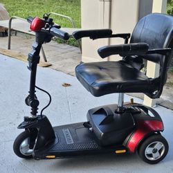 Three Wheel Scooter 