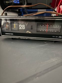 1970 s vintage flip am/fm radio