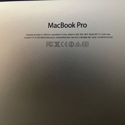 2014 Apple Mac Laptop Big Screen Excellent Condition 