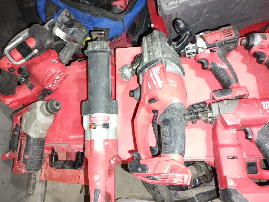 Milwaukee 14 Tools 4 Battery 2 Chargers