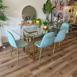 Sage Velvet Dining Table Set For 4+ People