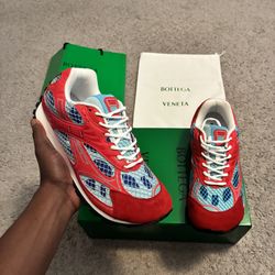 Bottega Veneta Orbit Size 10 With Box