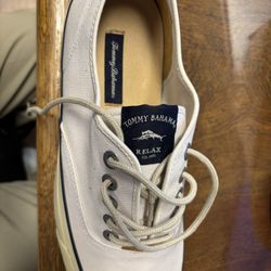 Size 12 New Tommy Bahama Deck Shoes