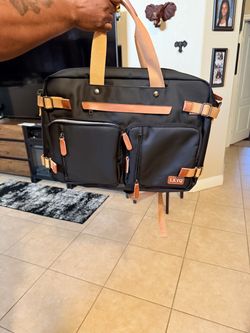 Craig and north 5 street LKYQ Black Convertible Laptop Bag Backpack