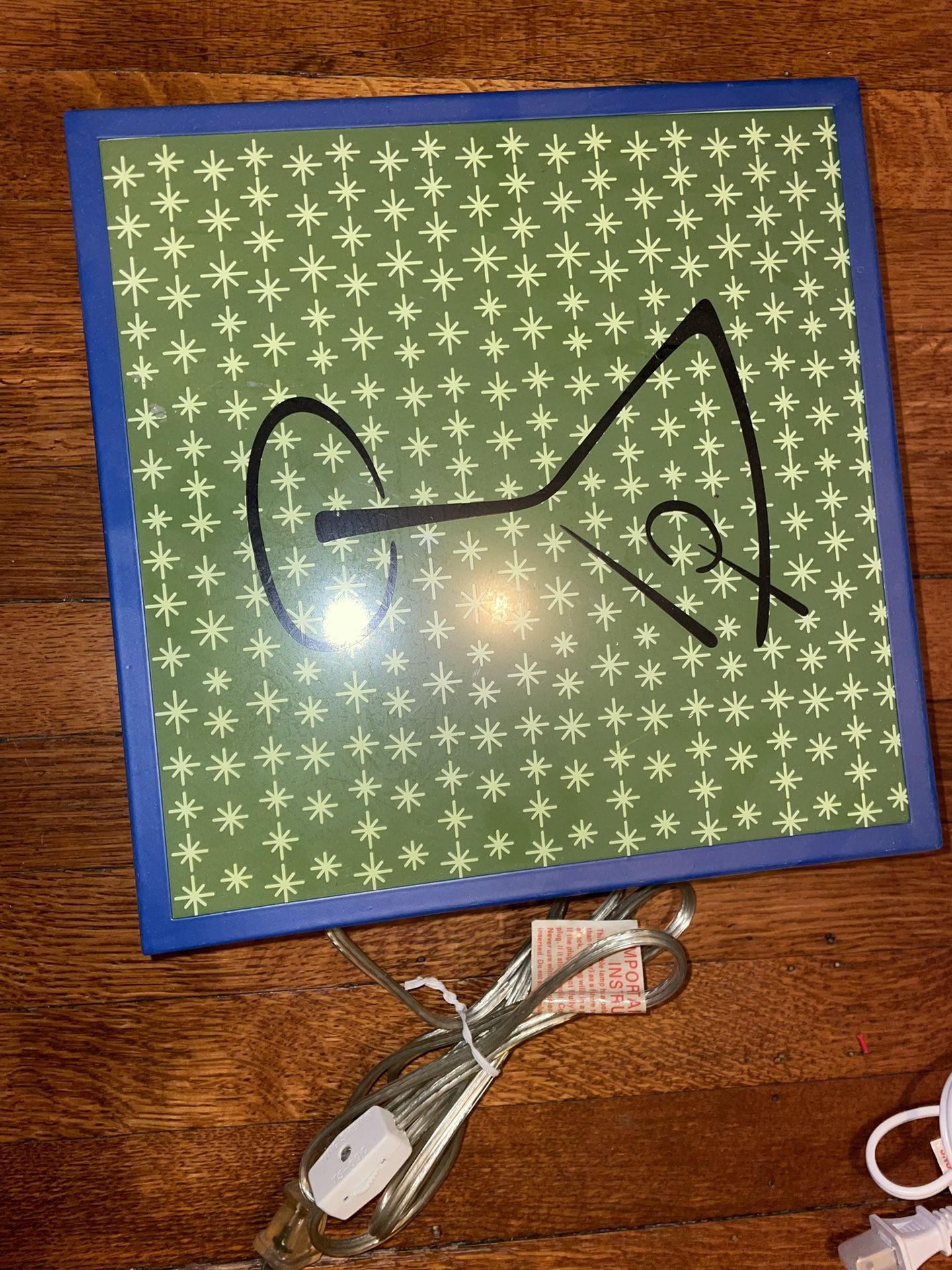 ๐ธ ๐บ Tom Oldham home room beverage martini beer light box decoration y2k vintage 2003