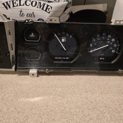 Jeep Cherokee XJ Gauge Cluster