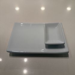 Sushi Plates With Mini Dipping Sauce Plates