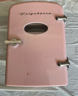 Fridgeidair mini fridge