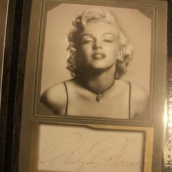 Marilyn Monroe Auto Reprint Card 