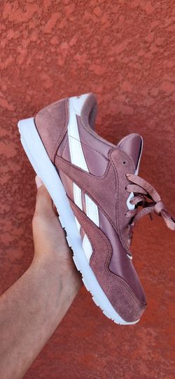 Rebook Classic Nylon Size 9.5 W