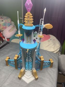 DC Superhero Girls School With 3 Figures