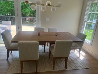 Dinning Room Table