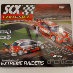 Scx Compact 1/43 Scale Extreme Raiders Slot Car Set