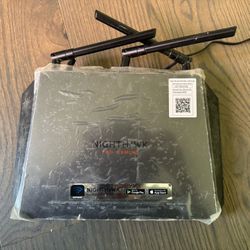 NETGEAR Nighthawk pro gaming router XR300