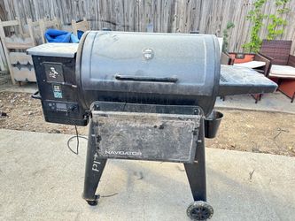 Pit Boss Navigator Wood Pellet Grill