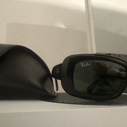 Raybans RB4122 Black 