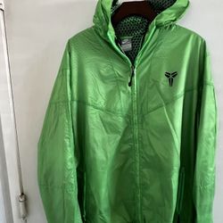 NIKE KOBE GRINCH AÑO DE LA MAMBA NEGRA CHAQUETA CON CAPUCHA VERDE 532710-311 TALLA XL