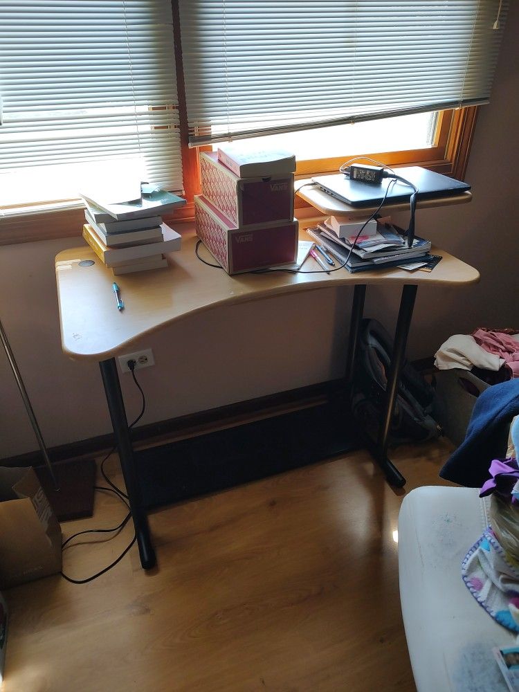 Computer Desk For Free