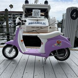 Adorable Retro-Style Electric Scooter for Sale 