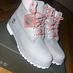 Grey Nubuck Pink Timberlands 🎀