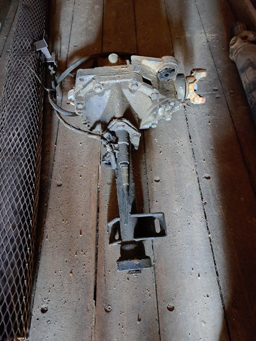 2003 Chevy Blazer S10 Front Differential