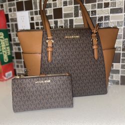 New Women’s Purses Michael Kors Authentic 