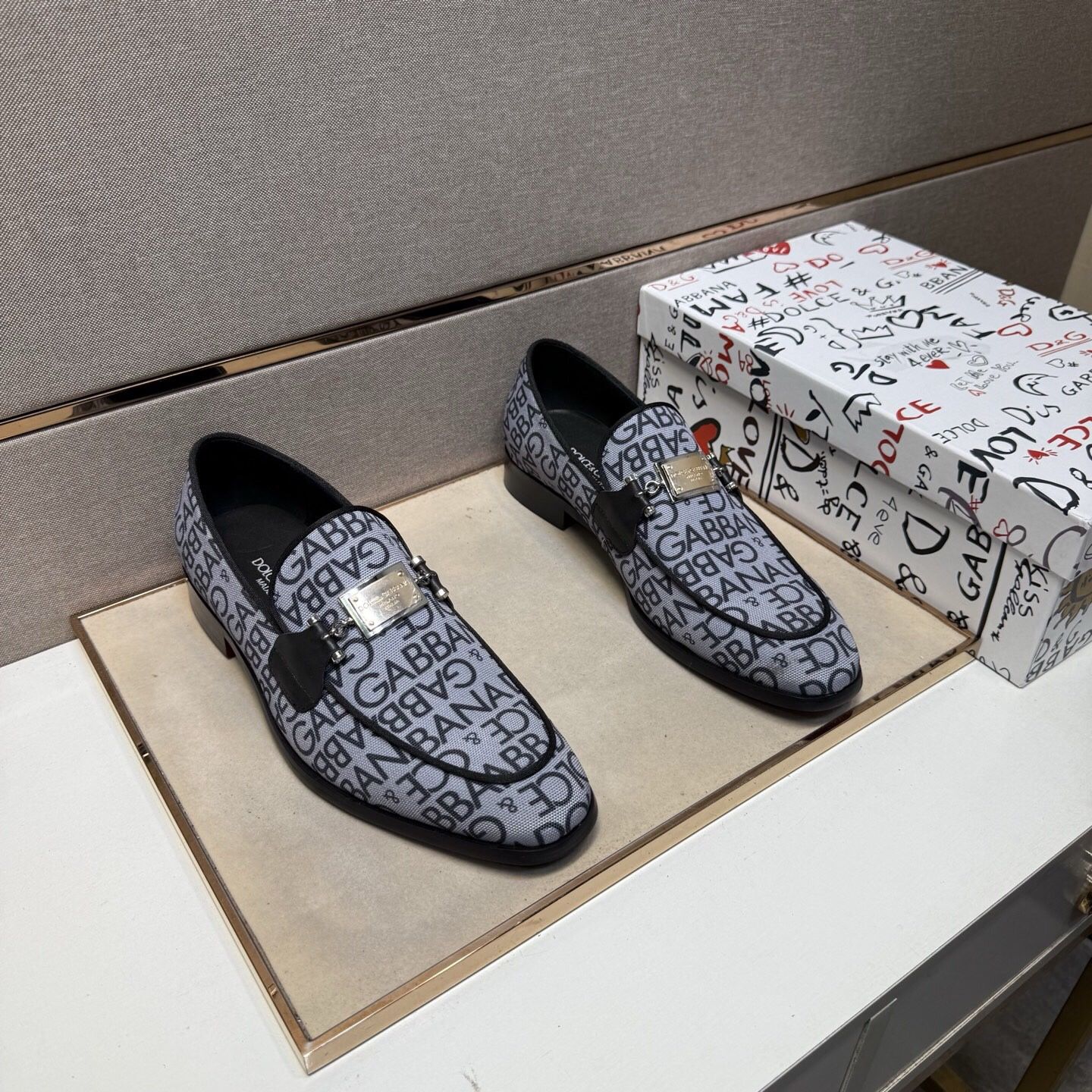 Dolce Gabbana Men’s Leather Shoes With Box New 