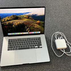 2019 Apple MacBook Pro 16" 2.6 i7 16 GB Ram 512 GB AMD Radeon Pro 5300M Mac OS Sonoma 2024 Like New Battery