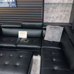 *Fall Sale Event!!!*---Low Profile Ibiza Black Leather Sectional Sofa W/Ottoman---Delivery And Financing Available🤭