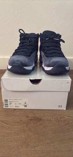 Women’s Jordan 11 Retro Midnight Navy