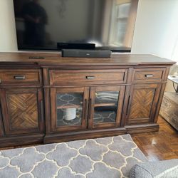 Tv Stand / Hutch 