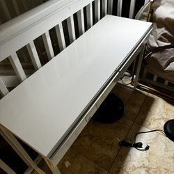 IKEA Besta Burs White Desk