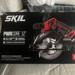 Circular Saw 5 1/2 “ ( Battery And Charger Included )