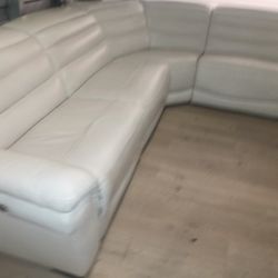 SECTIONAL GENUINE LEATHER RECLINER ELECTRIC WHITE COLOR.. DELIVERY SERVICE AVAILABLE 💥🚚✅