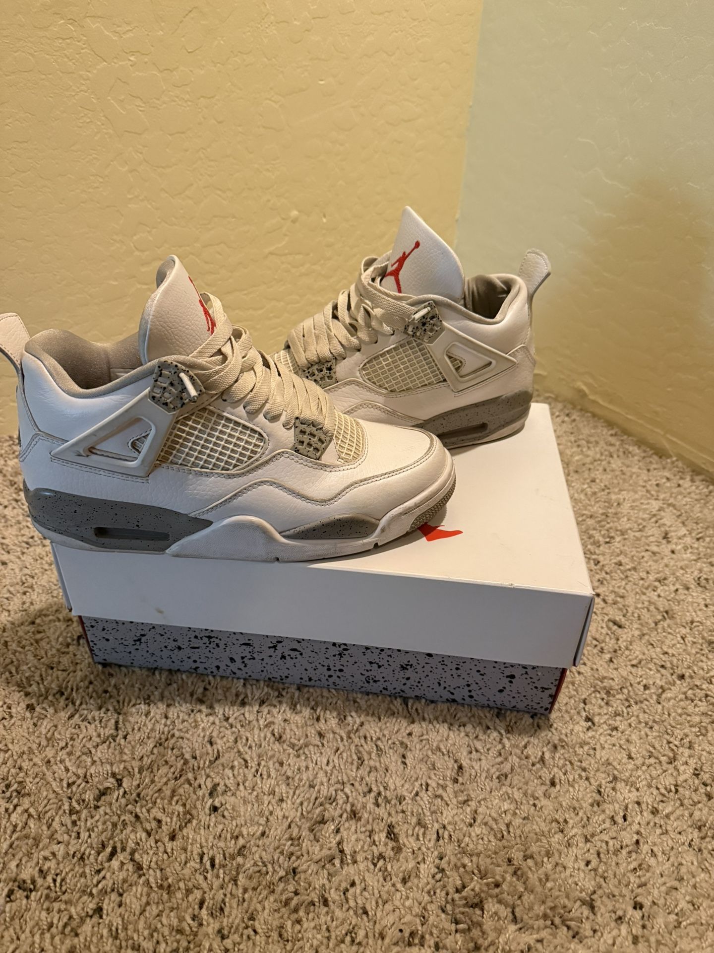 Jordan 4s White Oreo (with box)