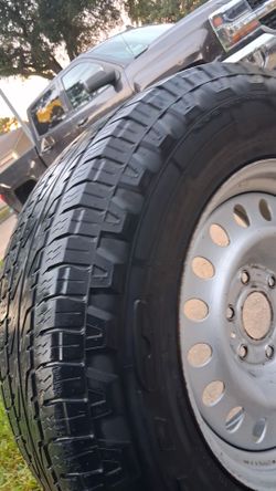 TIRE 265/70R18  USED CROSSTEK NITTO ON RIM