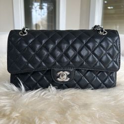 Classic Flap Bag In Medium 