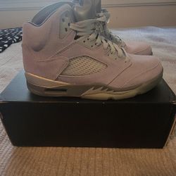 Jordan Air Retro 5 Sneakers in Blue and Silver