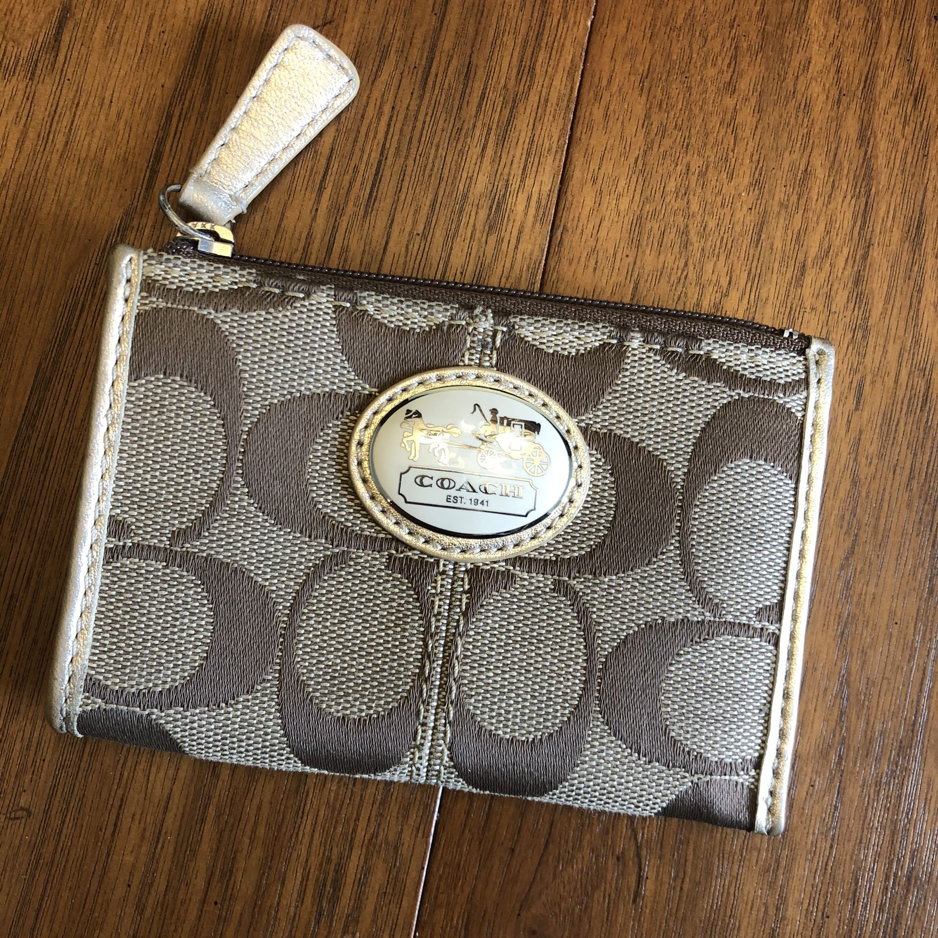 Coach zip cardholder