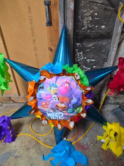 Inside out bola star pinata
