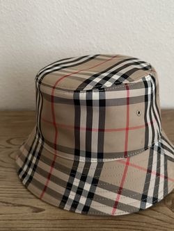 Burberry Bucket Hat Medium