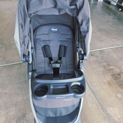 Used  Chico Bravo Trio Travel System.